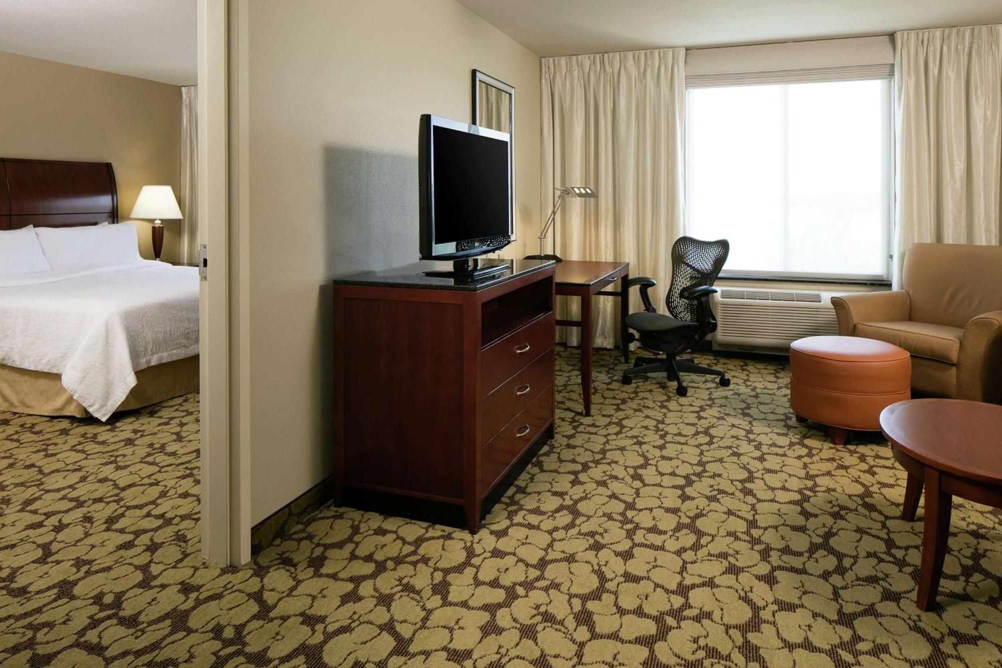 Hilton Garden Inn Omaha West Bagian luar foto