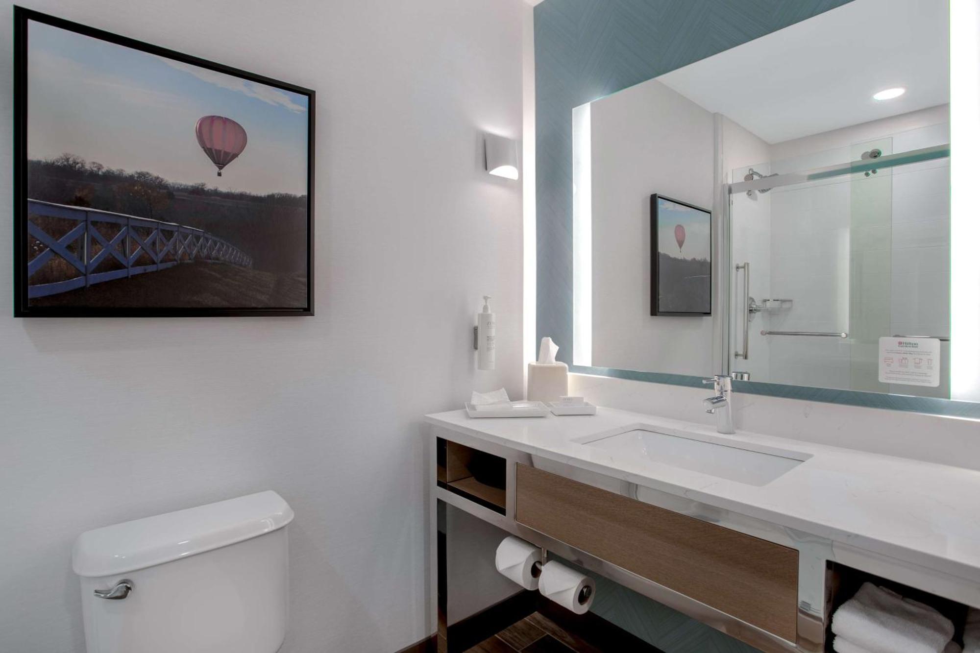 Hilton Garden Inn Omaha West Bagian luar foto